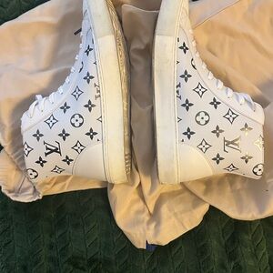 Louis Vuitton White Sole Sneakers